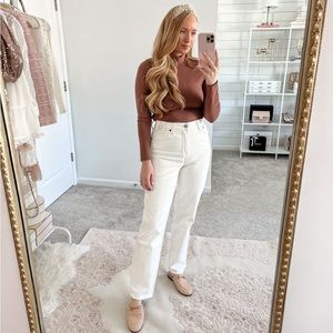 Abercrombie & Fitch Curve Love Ultra High Rise The Ankle Straight Jean White